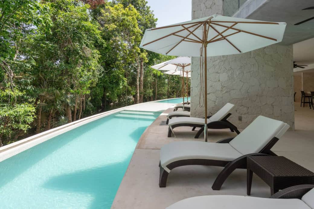 Swimming pool