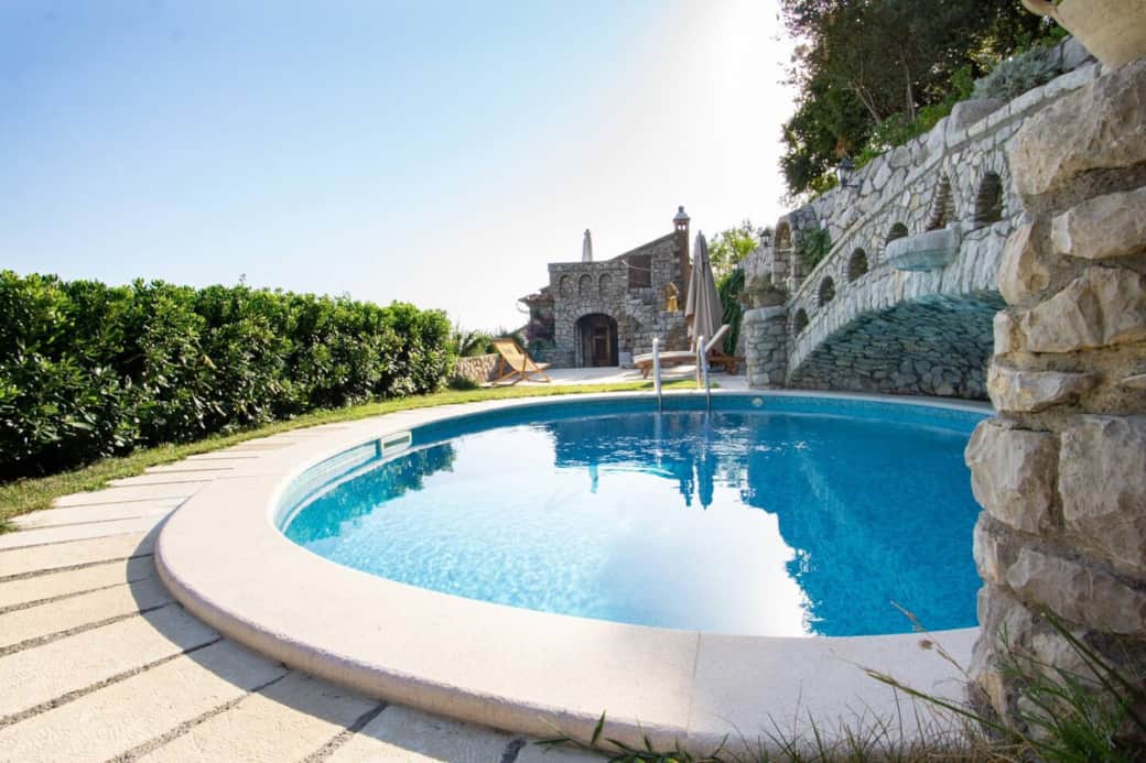 Private pool area Private pool area