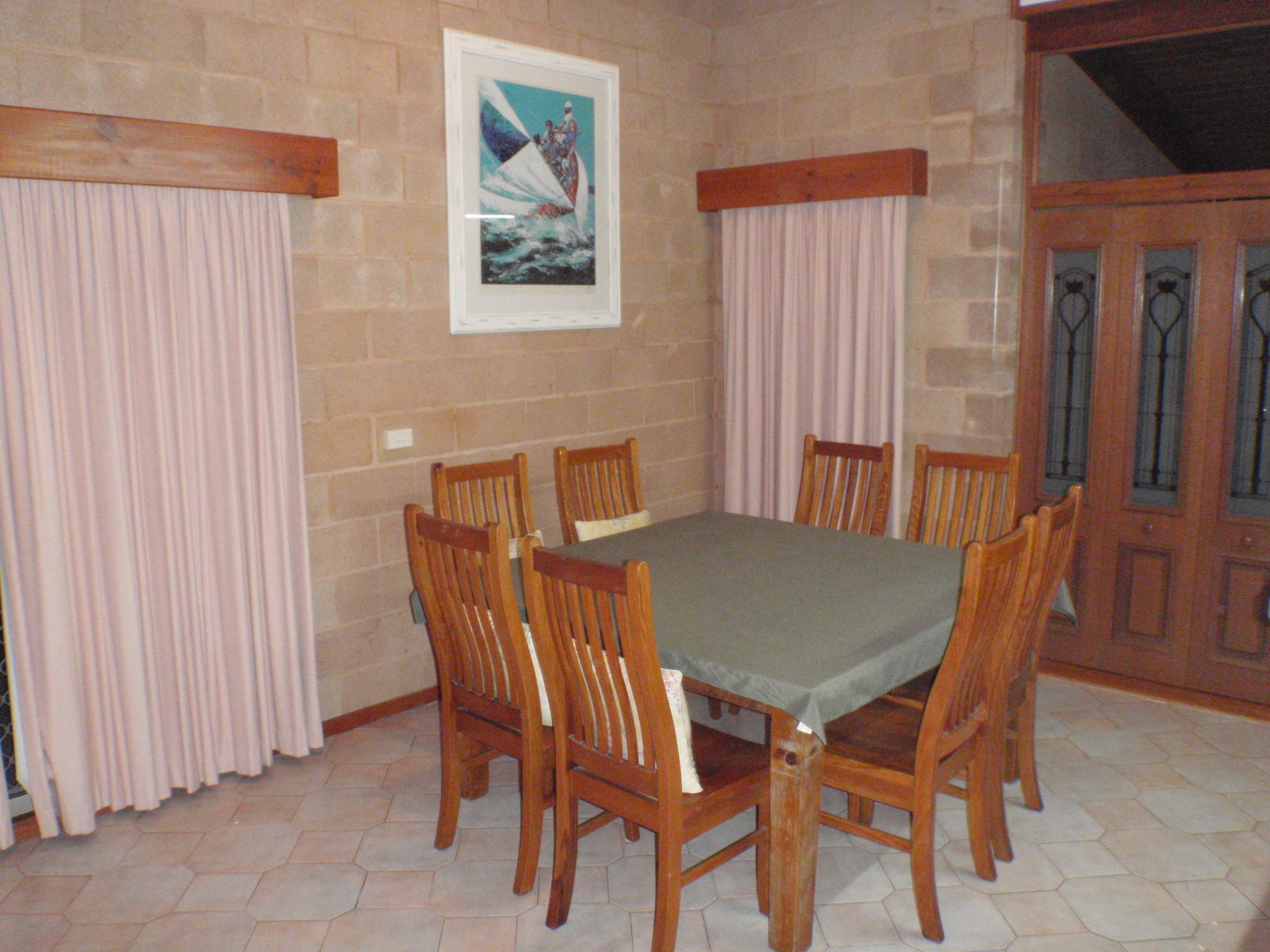 Breakfast & Casual Dining