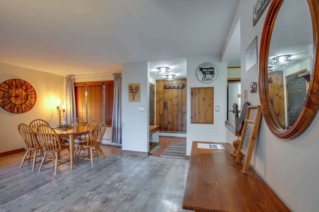 Entryway to store your skis and boards