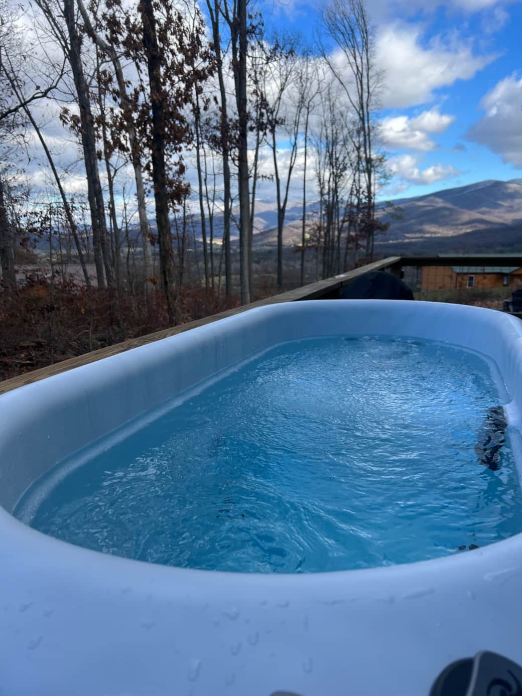 Private hot tub w/mountain views Private hot tub w/mountain views