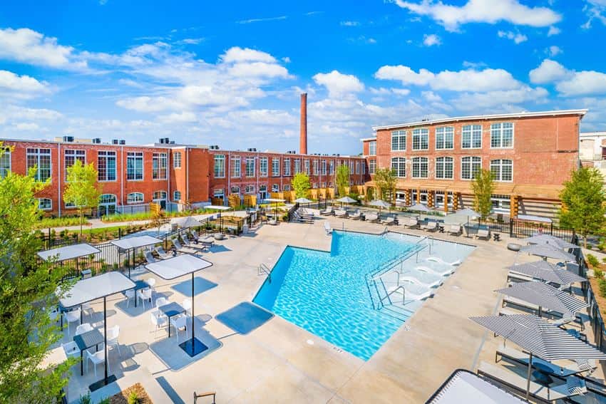Gorgeous apartment pool!