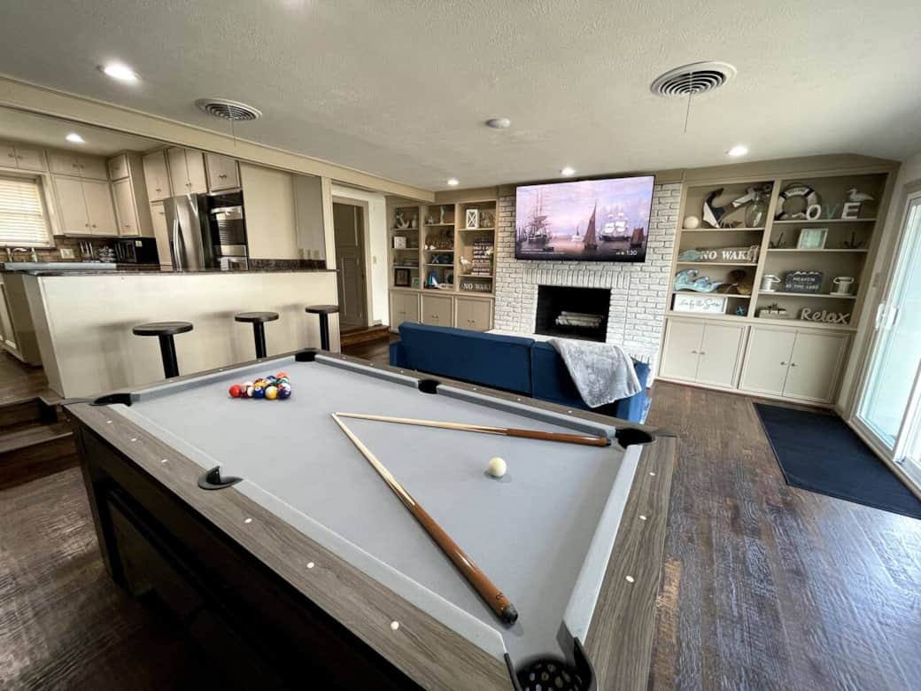 Game room with pool table
