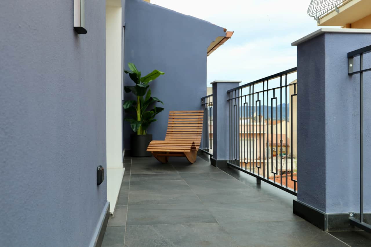 Ampia terrazza con splendida vista su Olbia