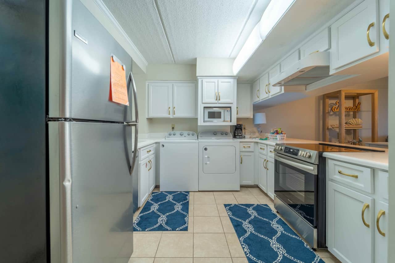 102 Amelia by the Sea - Full Kitchen 3