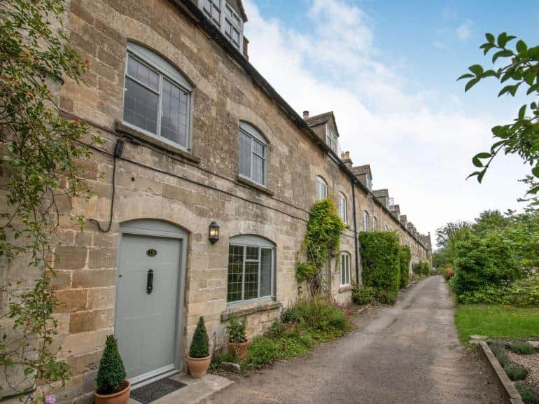 Park Terrace - private road