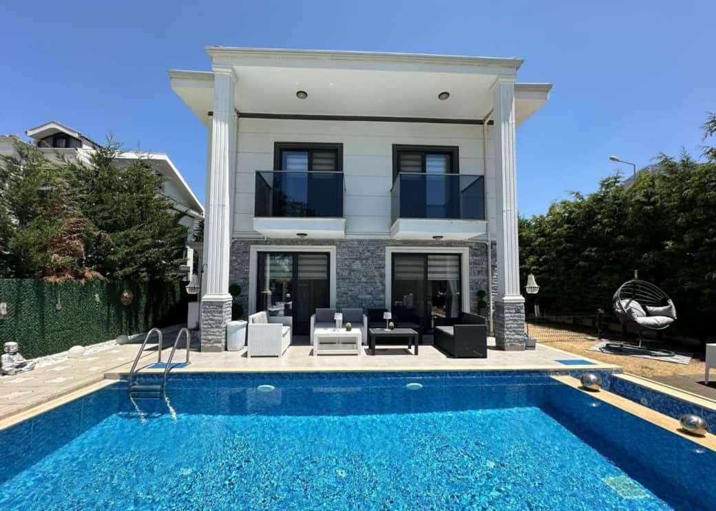 Private Swimming Pool