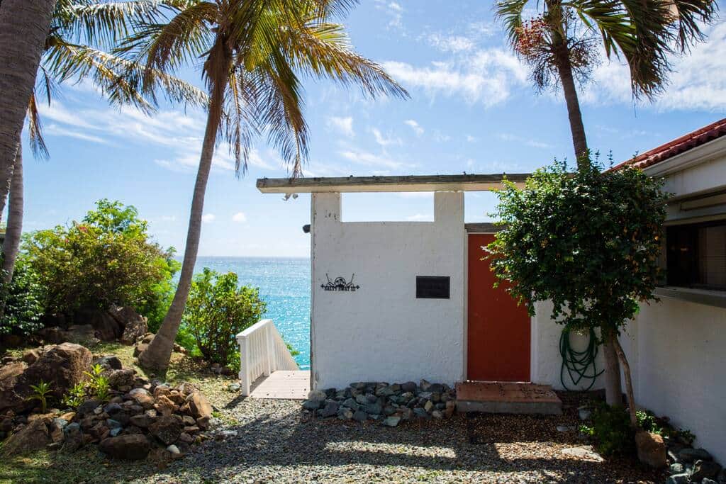 Salty Sway III 1bed/1bath Beach House Apartment in Southside