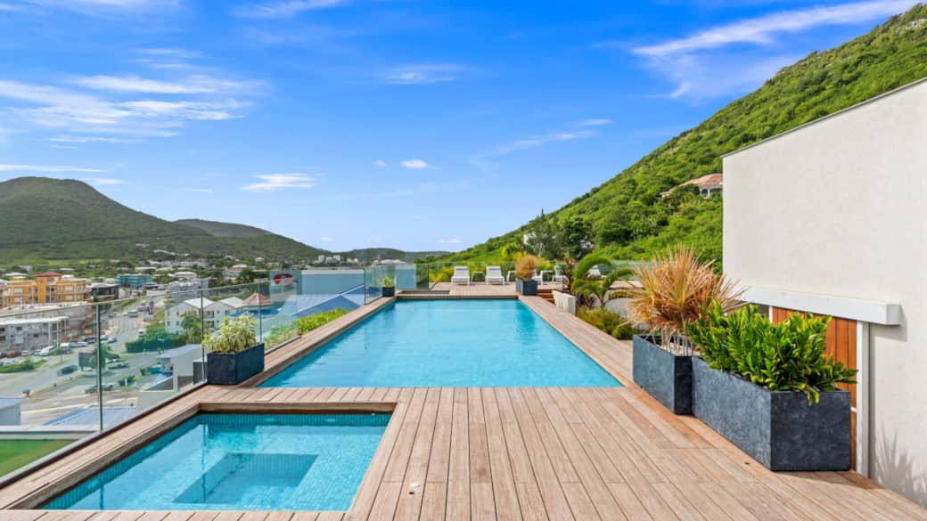 Piscine+Jacuzzi