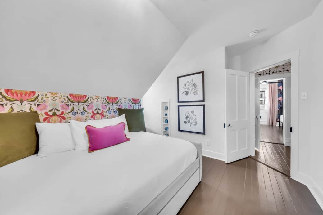 Upstairs Queen Daybed Room with Twin Trundle