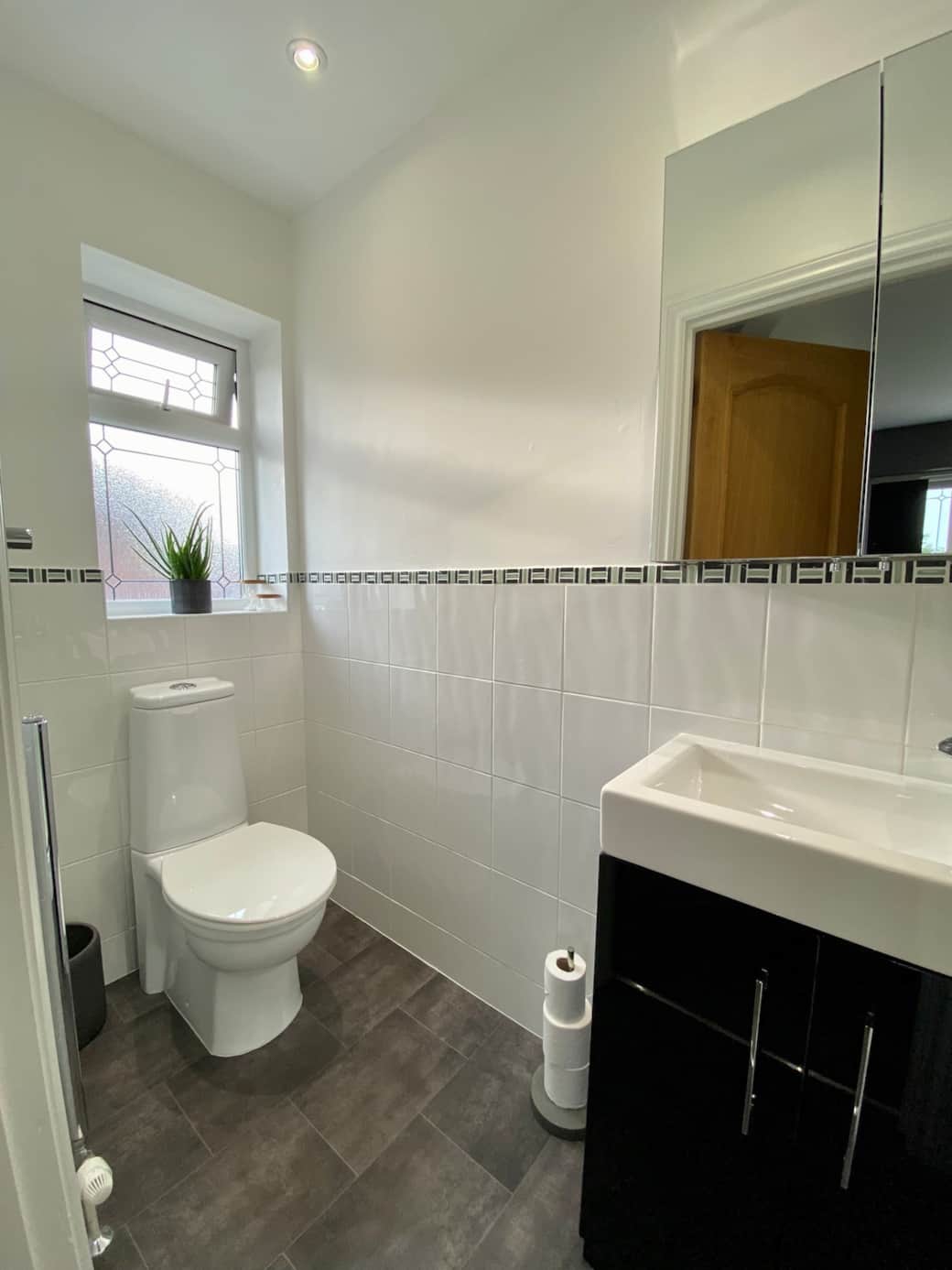 Back bedroom en-suite