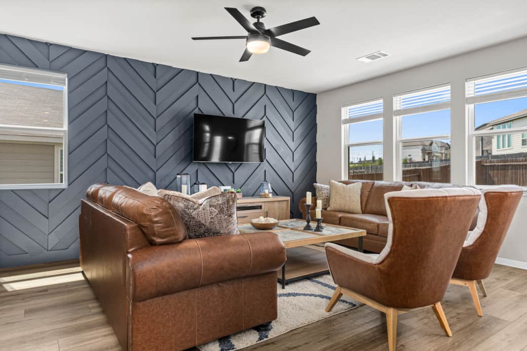5 Living Area