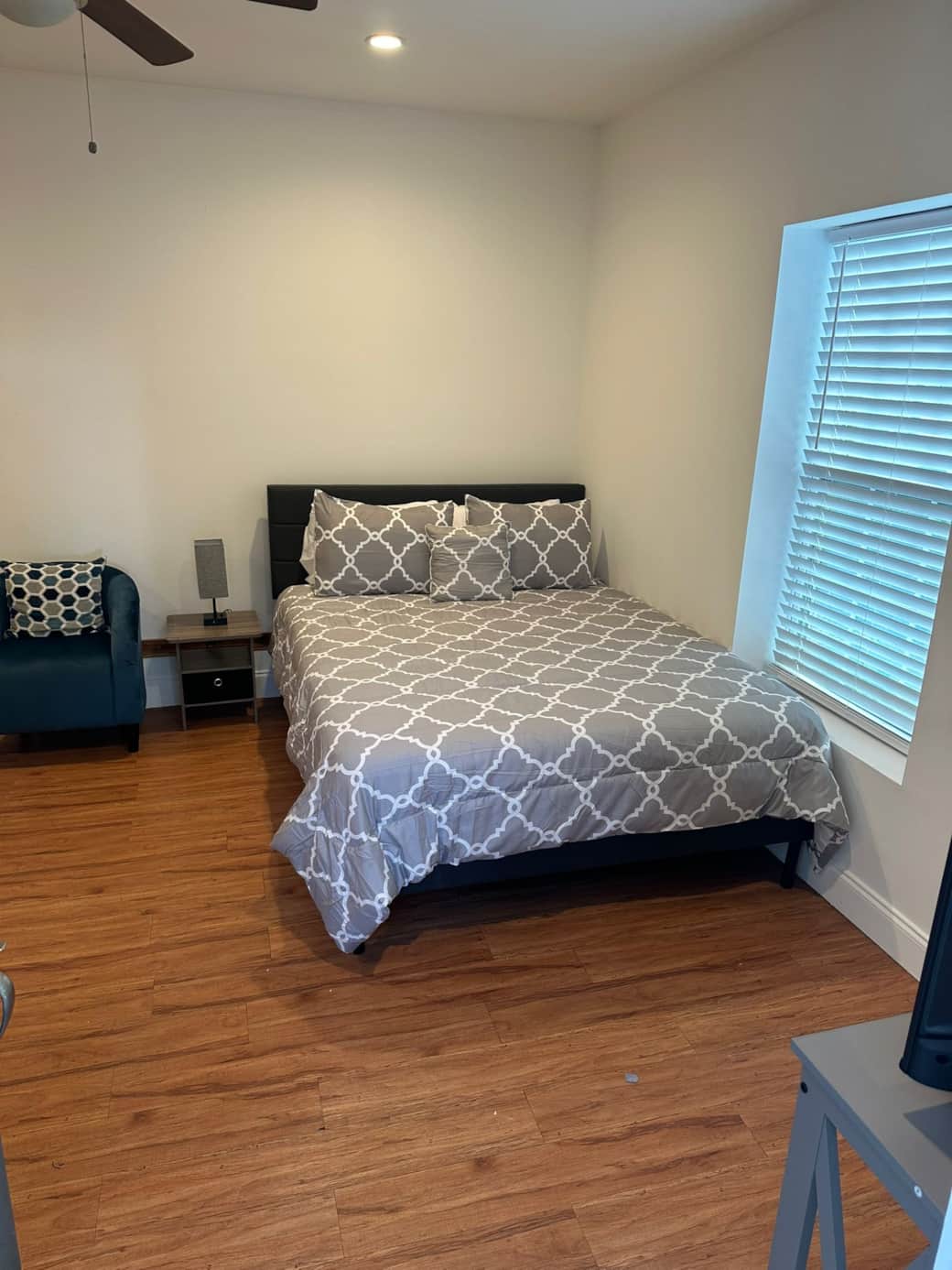 Includes a window with stylish blinds, allowing for great natural light and airflow. Lakeland, FL