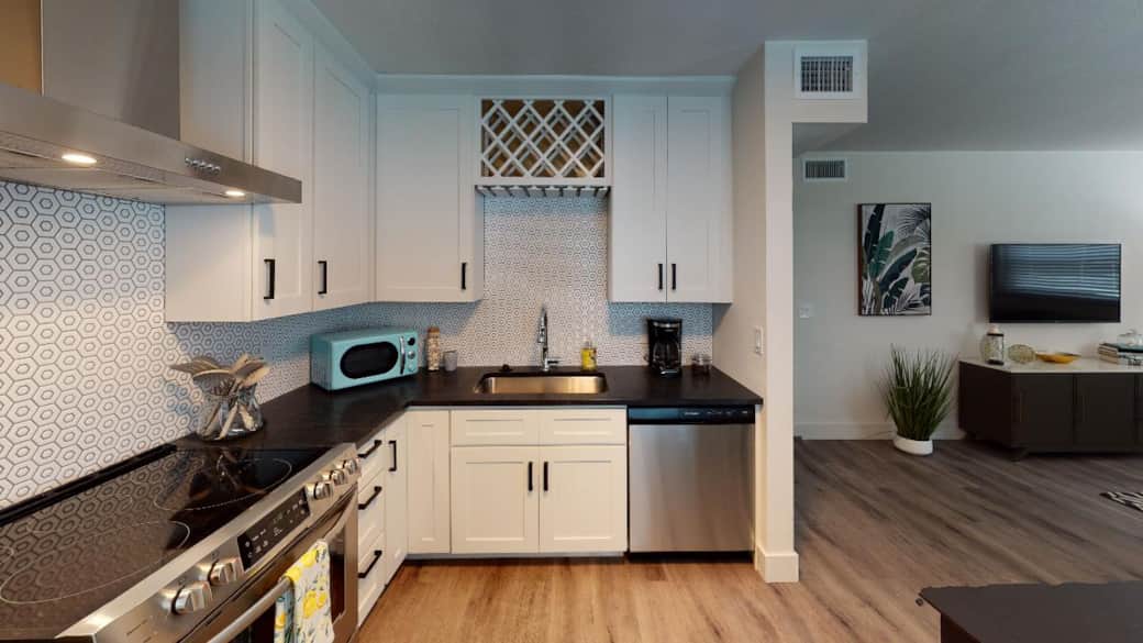 Sunset Kitchen @ El Tropicale Downtown Sarasota Vacation Rentals
