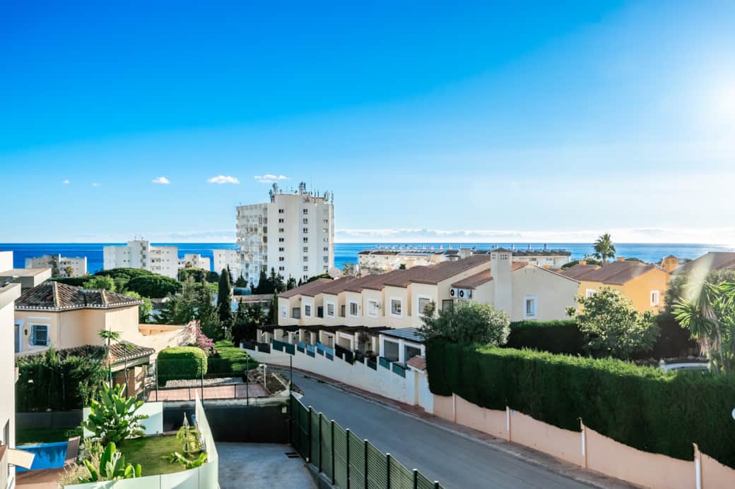 Street outside Seaview