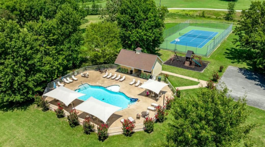 neighborhood recreation area 