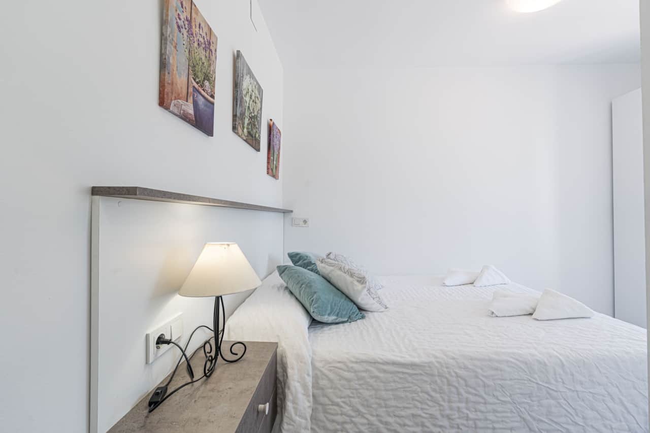 Semesterlägenhet med sovrum i Nerja