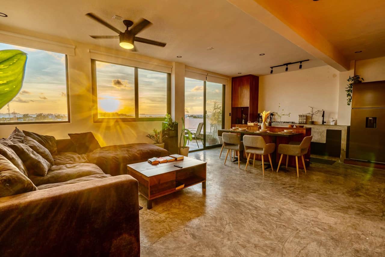 Isla Bistro Penthouse Suite - Sunset