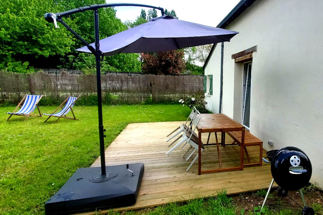 Terrasse ombragée pour les barbecues !