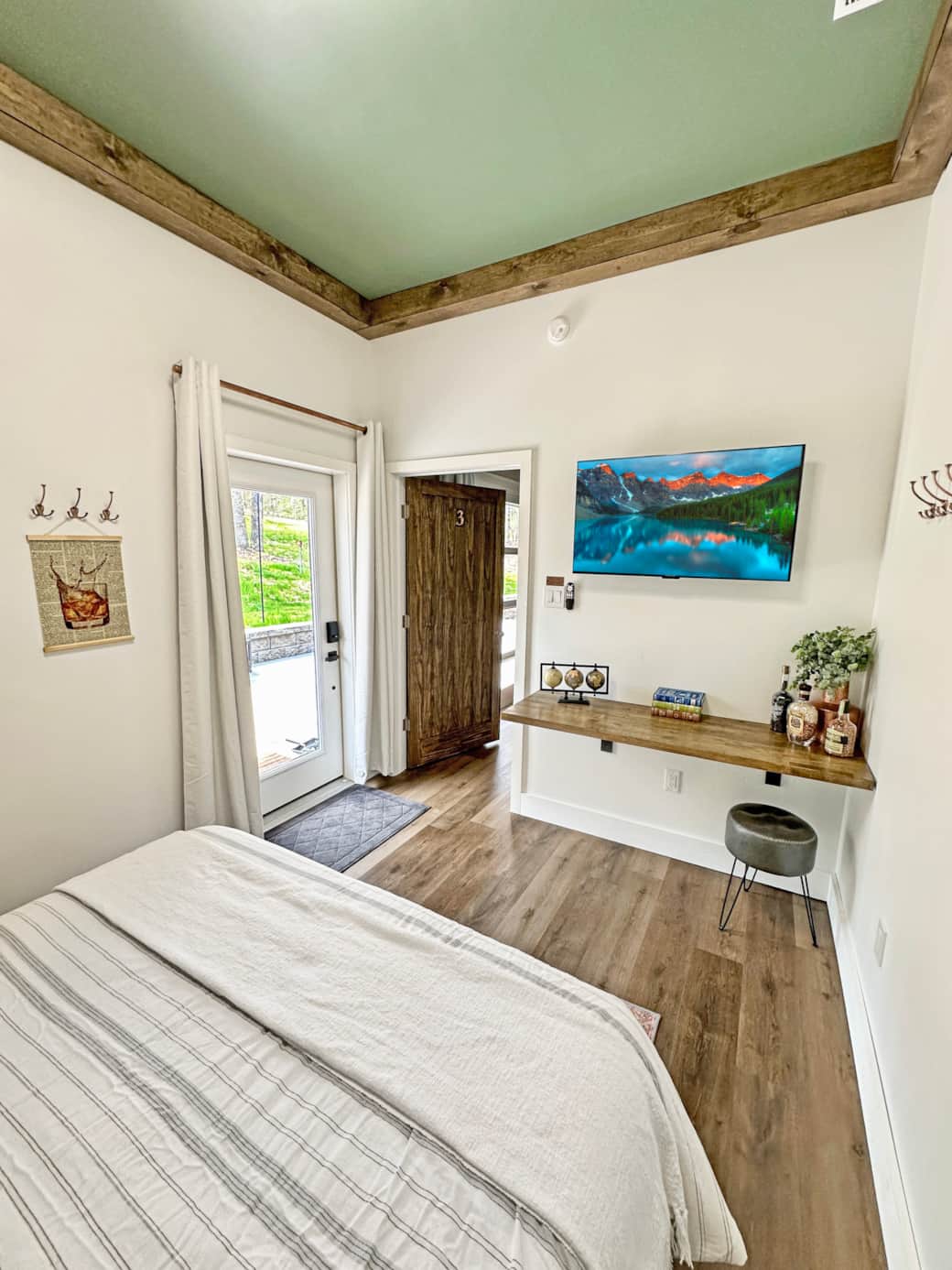 Comfortable sleeping options for families and groups