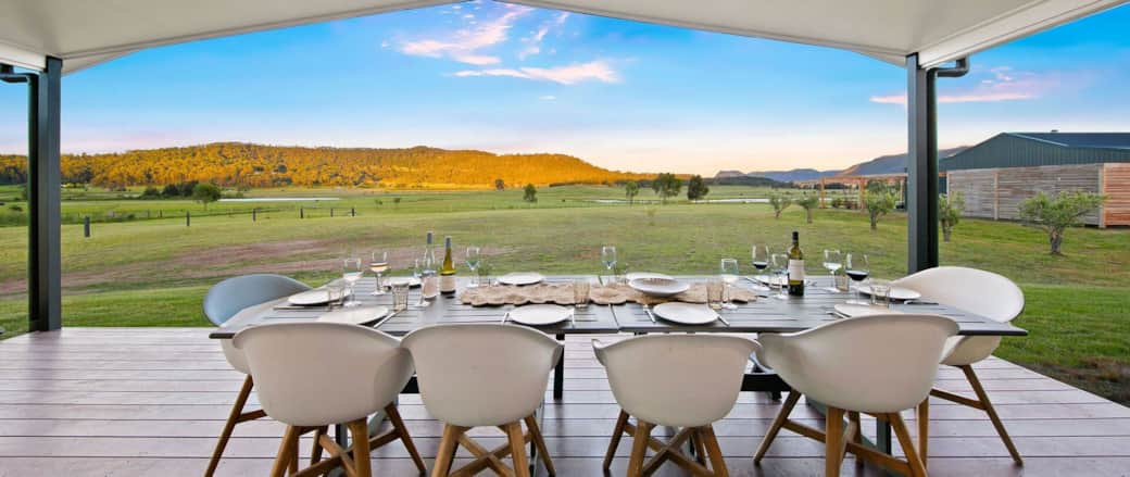 House luxury hunter valley back deck dining mountain views
