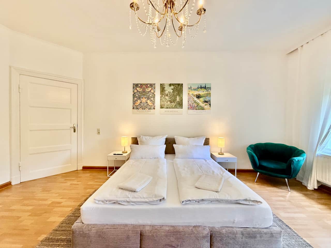 Schlafzimmer 1
