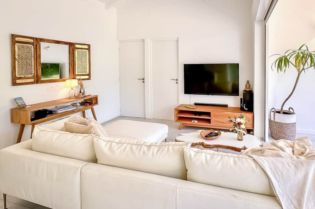 The White Palm - Tropical Cottage-011