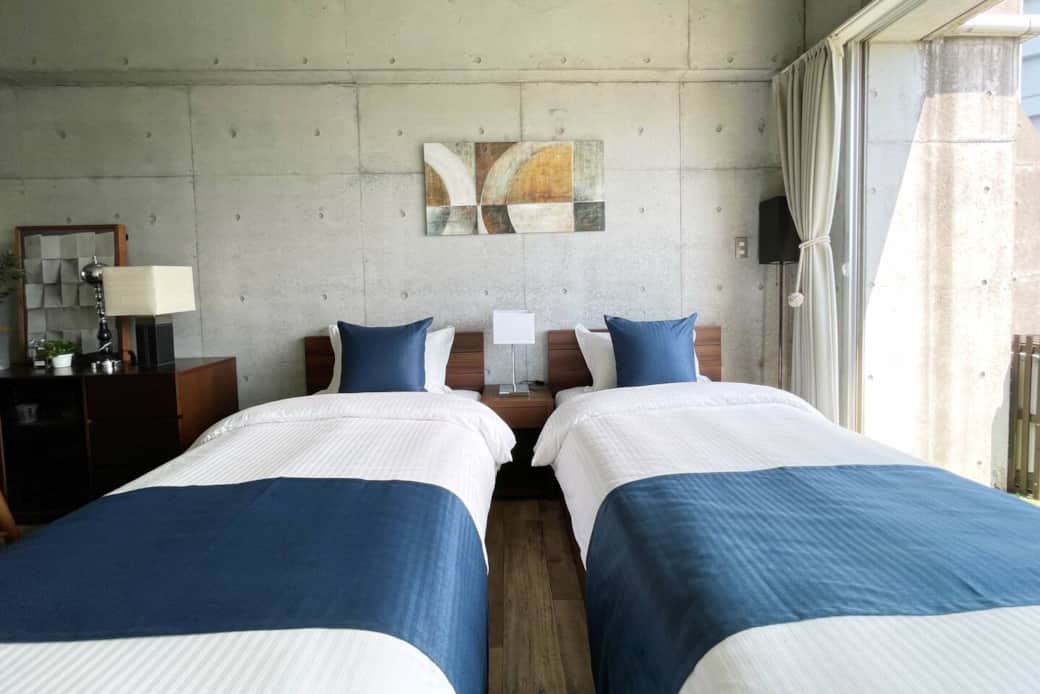 Two Serta single beds (101 × 195 cm) Two Serta single beds (101 × 195 cm)