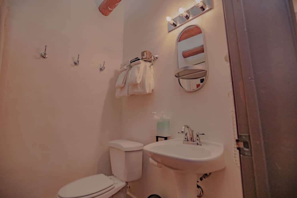 Private en suite bathroom. Private en suite bathroom.