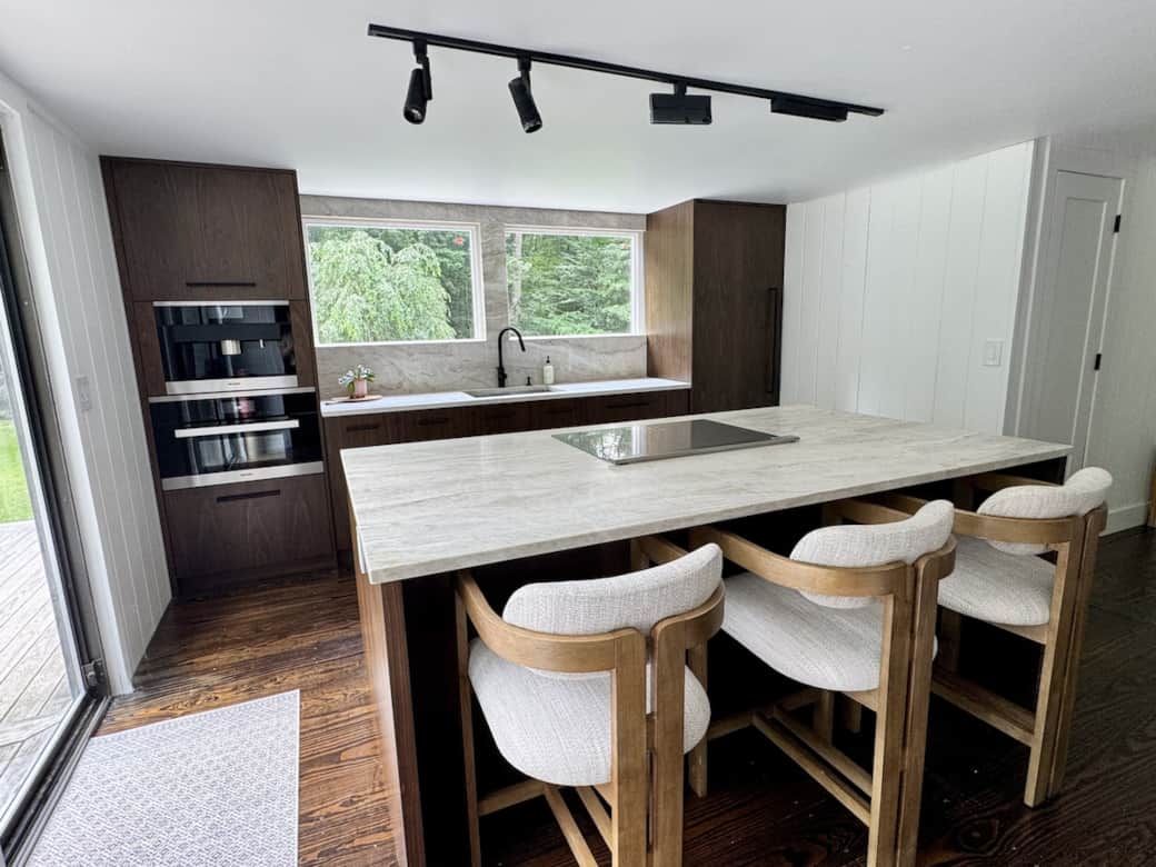 Thoughtfully designed chef’s kitchen featuring premium Miele & Monogram appliances and everything you need to cook and gather.