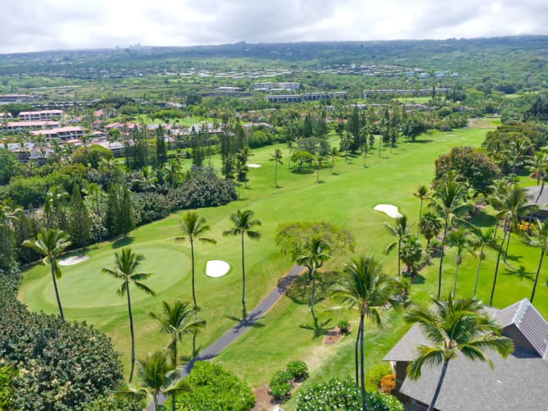 Oceanfront golf course near Kona