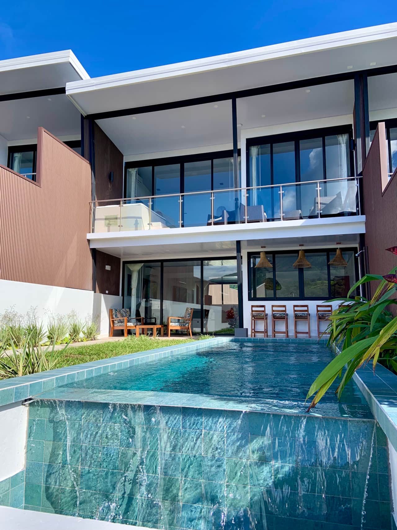 Infinity pool