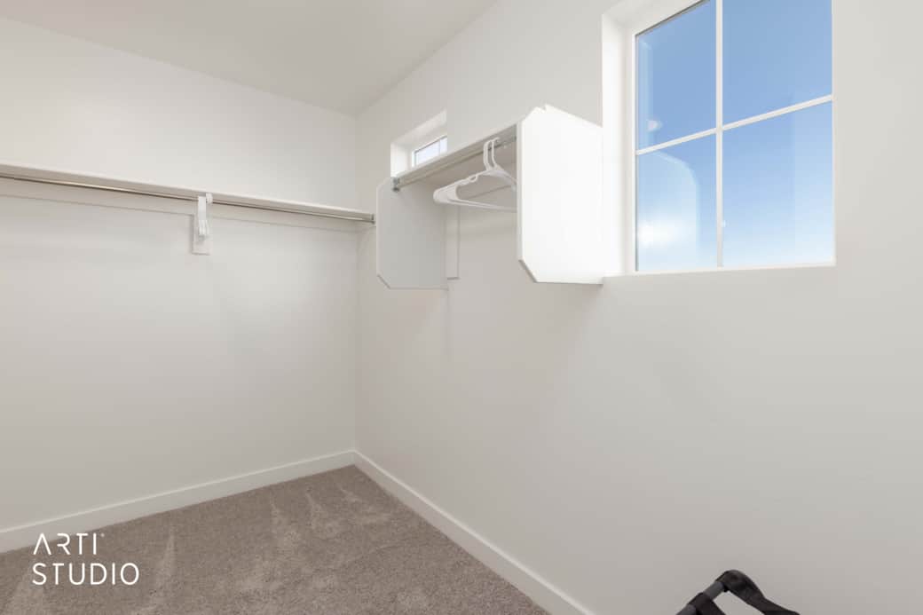 679 W 1100 S_V Raghavan30_Web 679 W 1100 S_V Raghavan30_Web