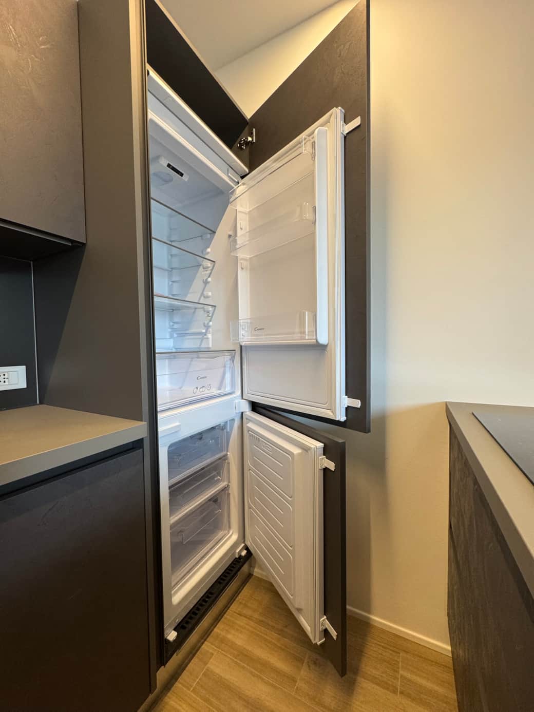 Il Niro Kitchen Details Fridge