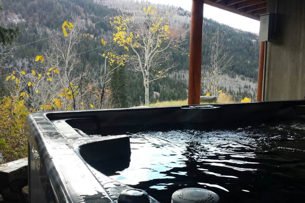 Hot tub for 6 Hot tub for 6