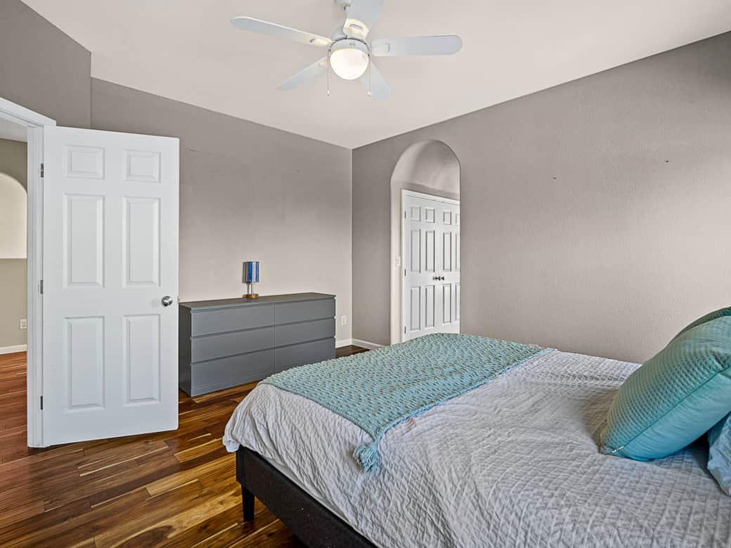 Int Bedroom1 2 02