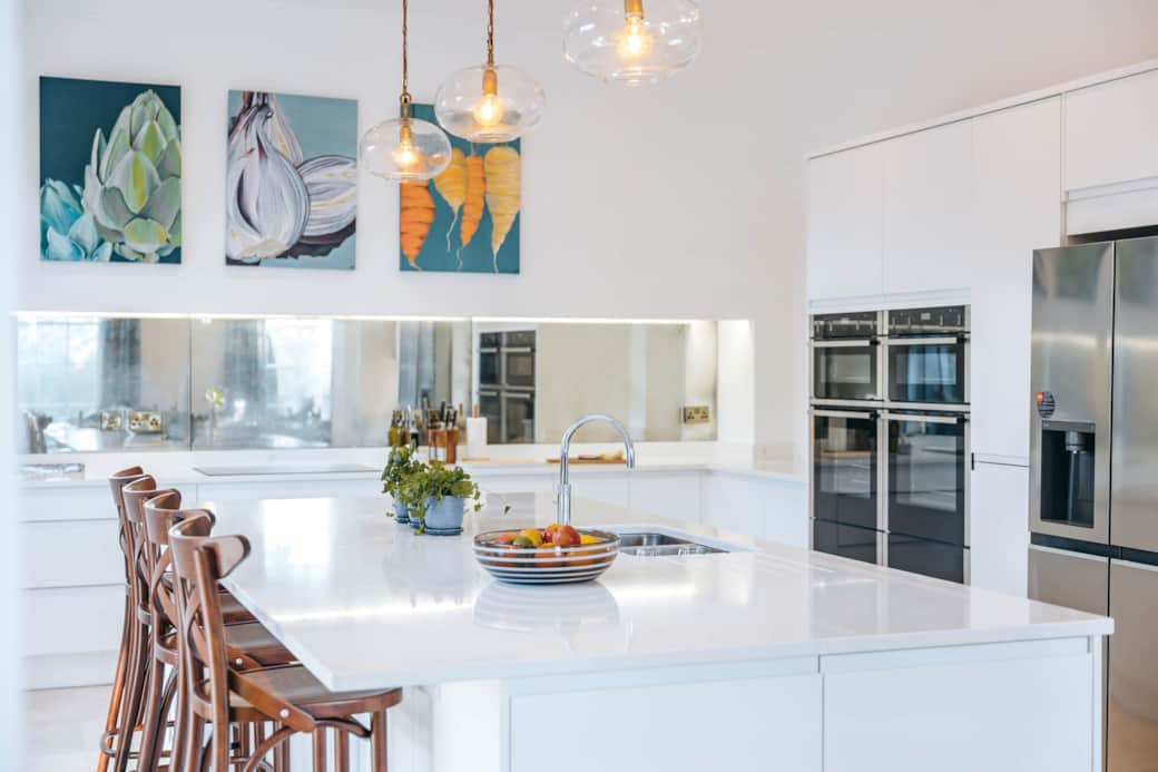Family Kitchen Breakfast Bar