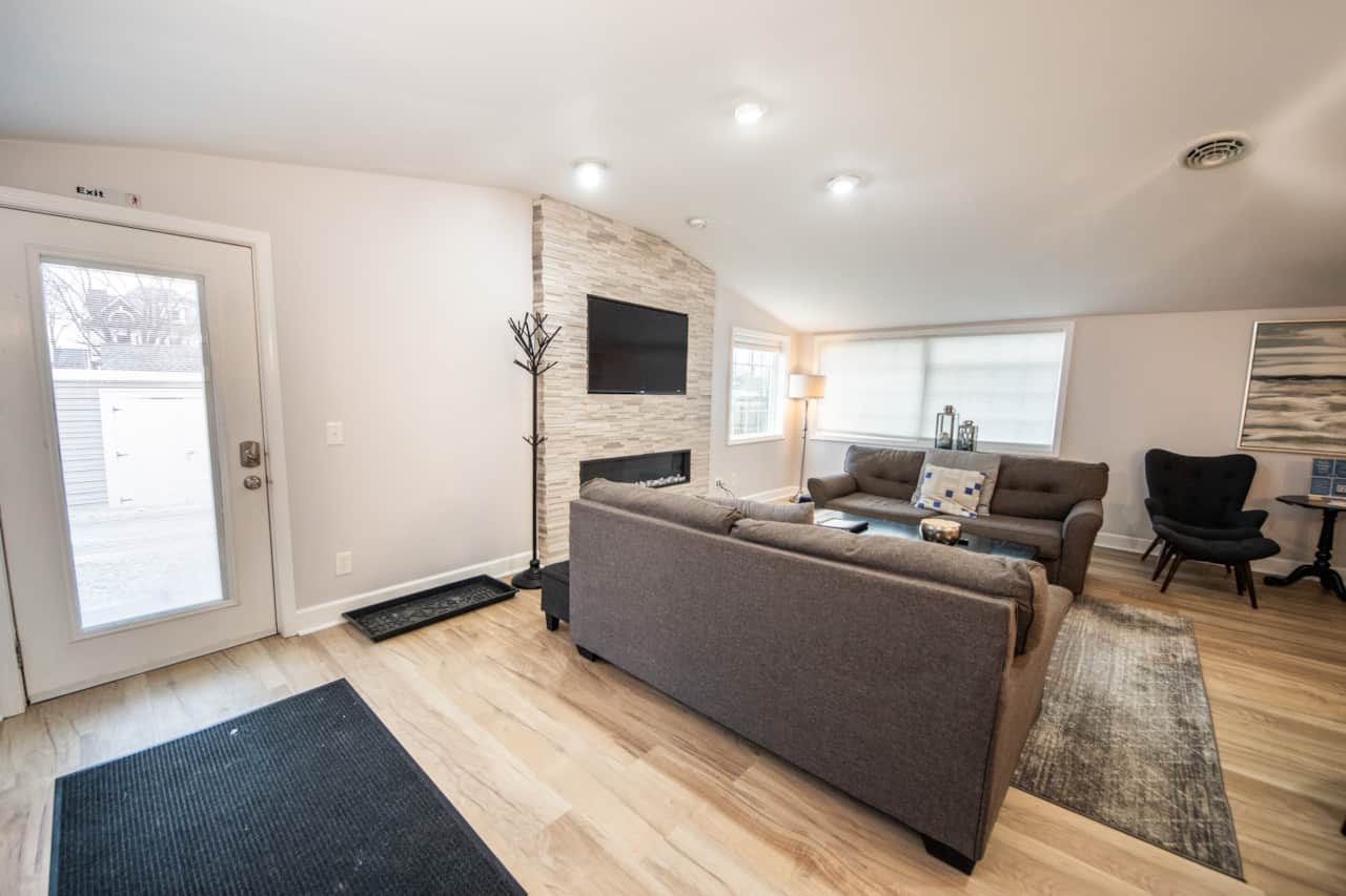 Living Room 4