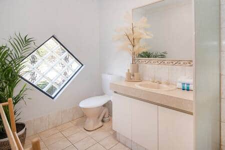 Ensuite