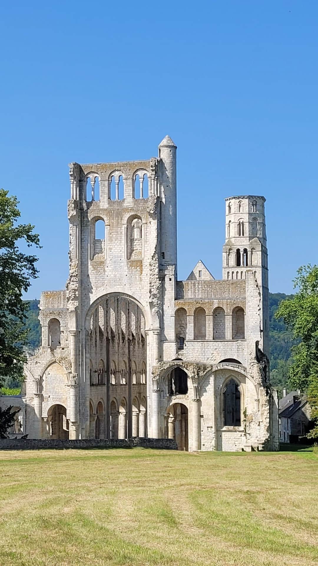Abbaye de Jumièges - Maison parenthèse