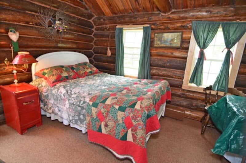 Cabin+#2+ Bedroom