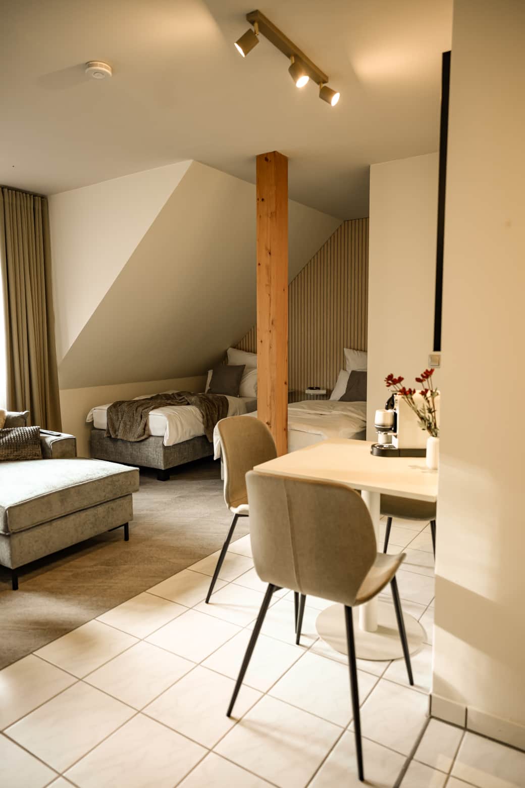 SECHSER Essbereich 2 SECHSER Essbereich 2