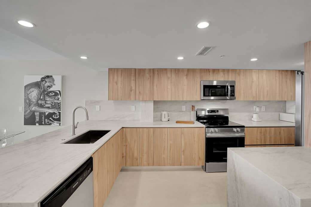 Fully equipped kitchen