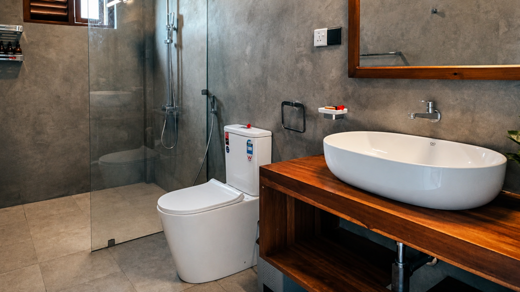 Lake View Apartment Bathroom Lake View Apartment Bathroom