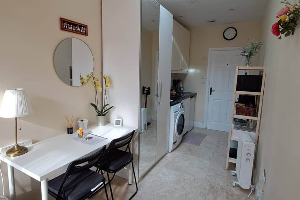 Living & kitchen 