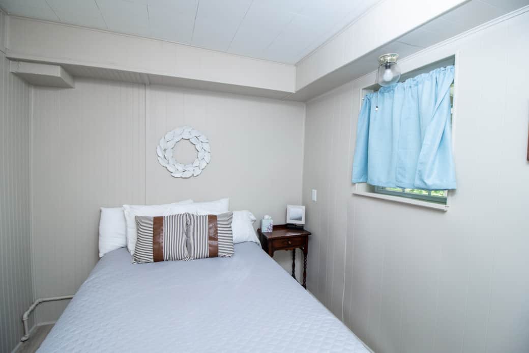 Bedroom with full sized bed