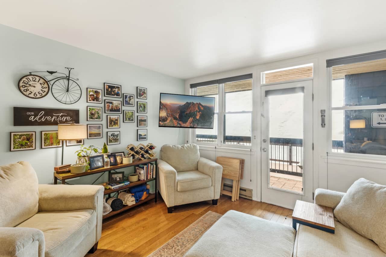 Living room 2