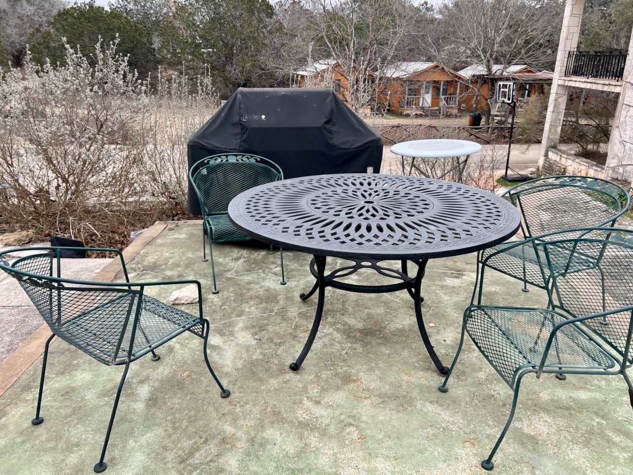 ROL Main House  - Back Patio