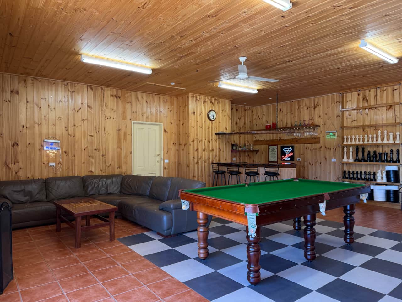 Private Games Room/Bar