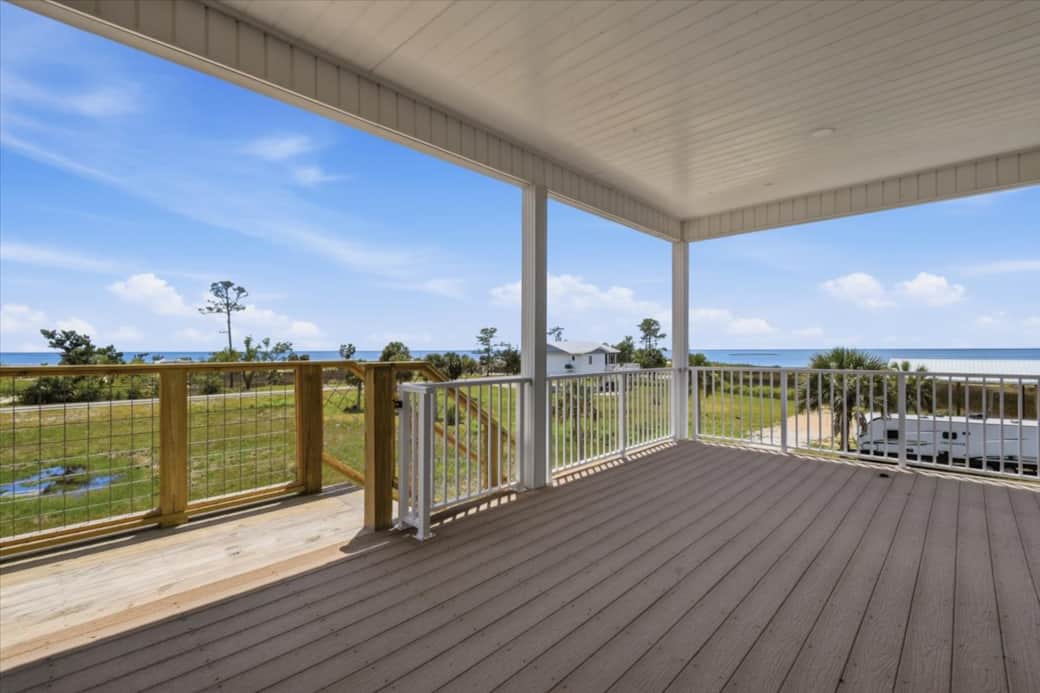 Deck/Balcony